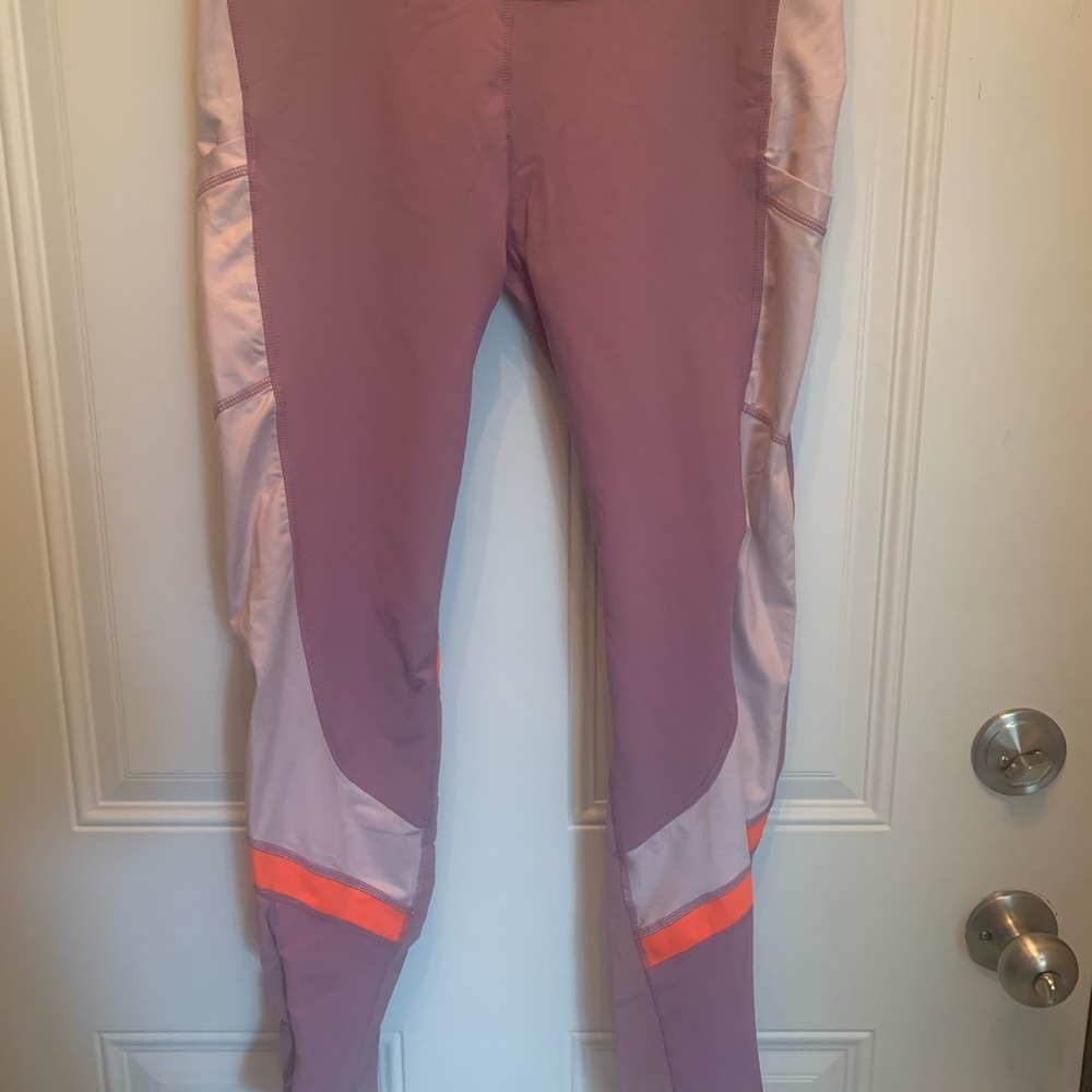 Fabletics yoga pants. Size M
